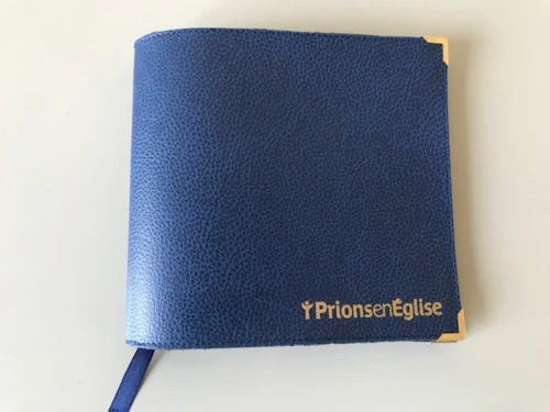 Couverture simili cuir grainé bleu Gand Format